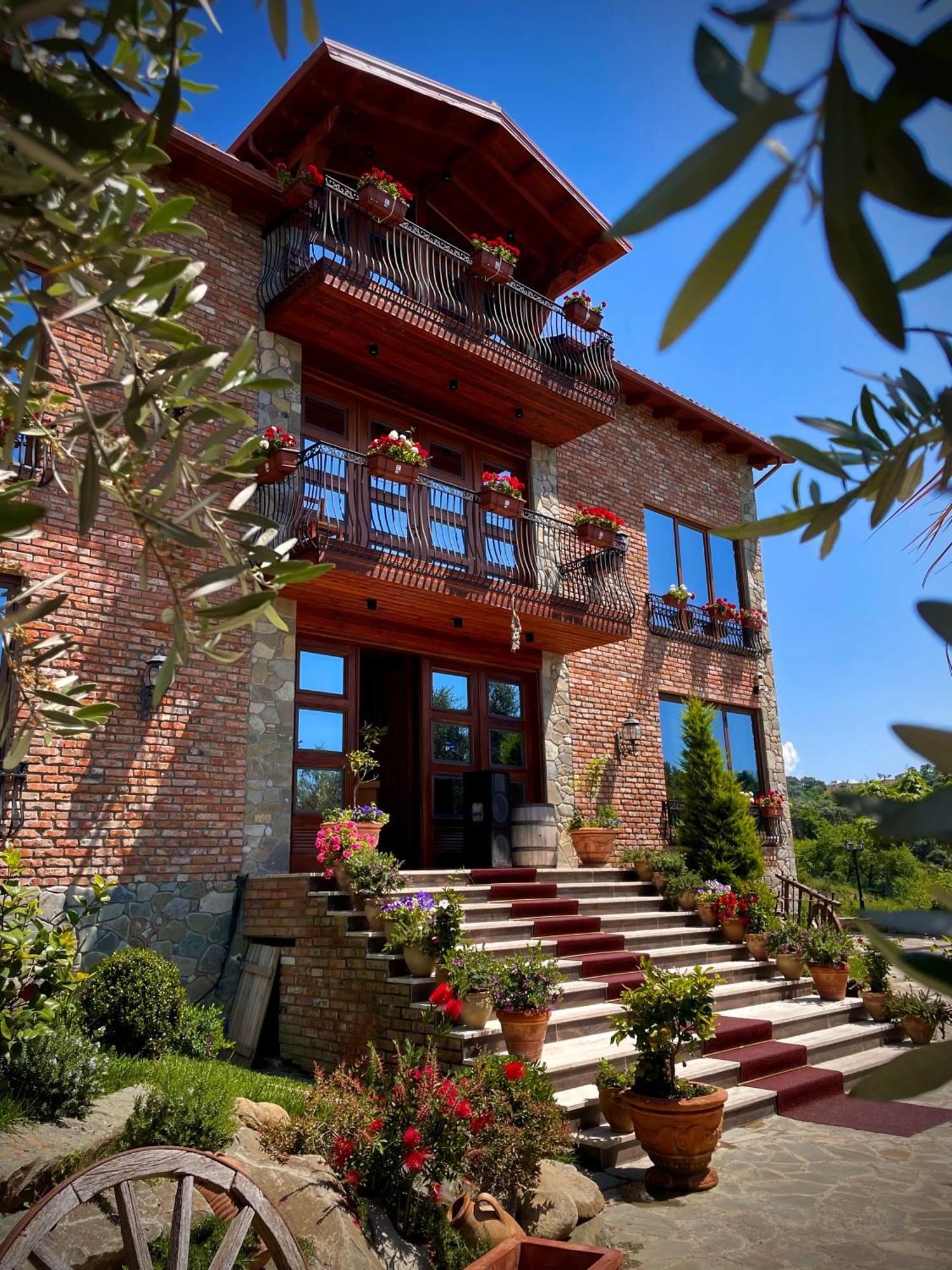 Bujtina Ajazi Guest house